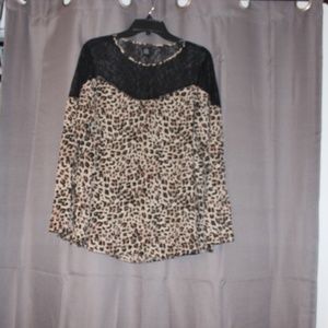 Leopard print long sleeve lace shirt ✂️